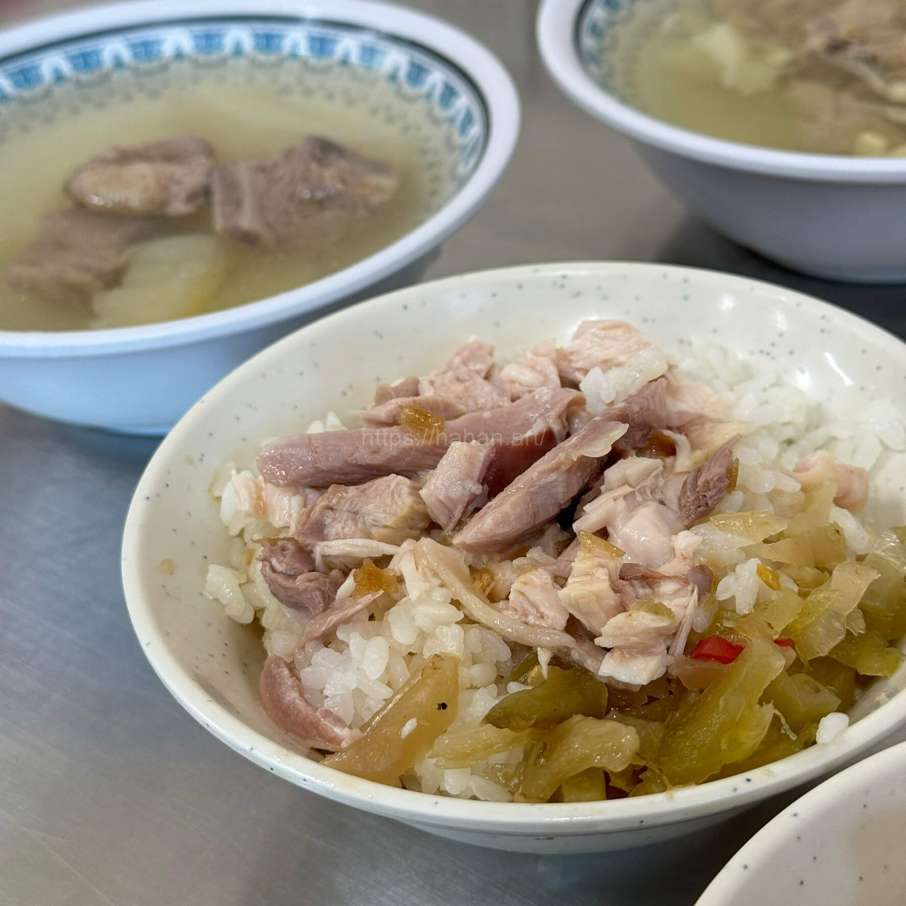 阿榮火雞肉飯火雞肉飯，雞肉的鮮嫩香味，用蒸的火雞肉飯吃起來一點都不柴