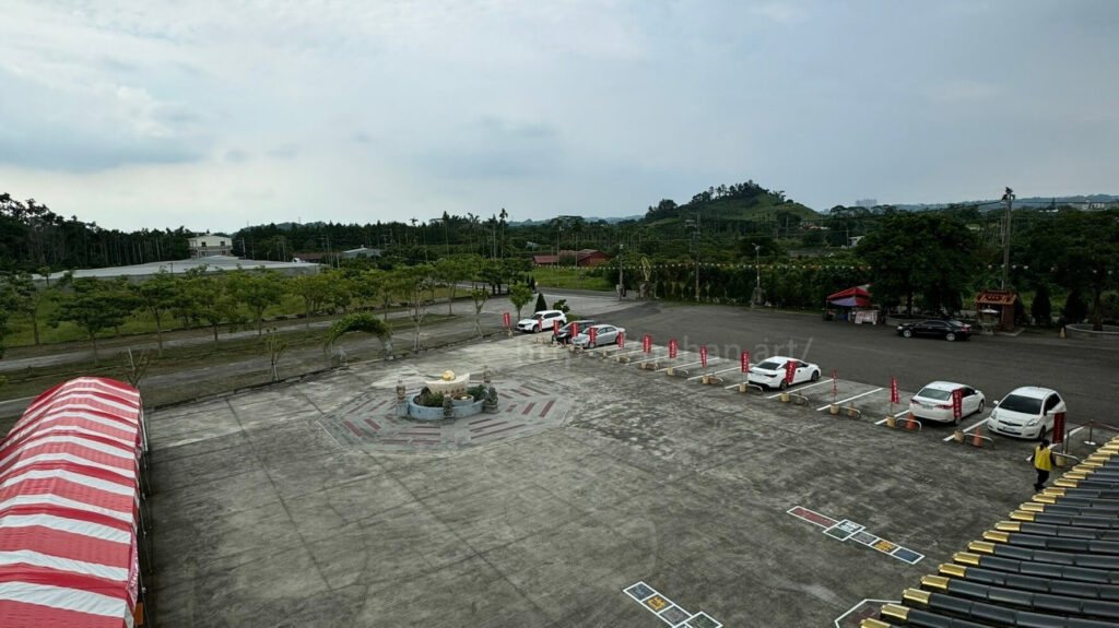 嘉義中埔歡喜財神廟，停車場免費停車