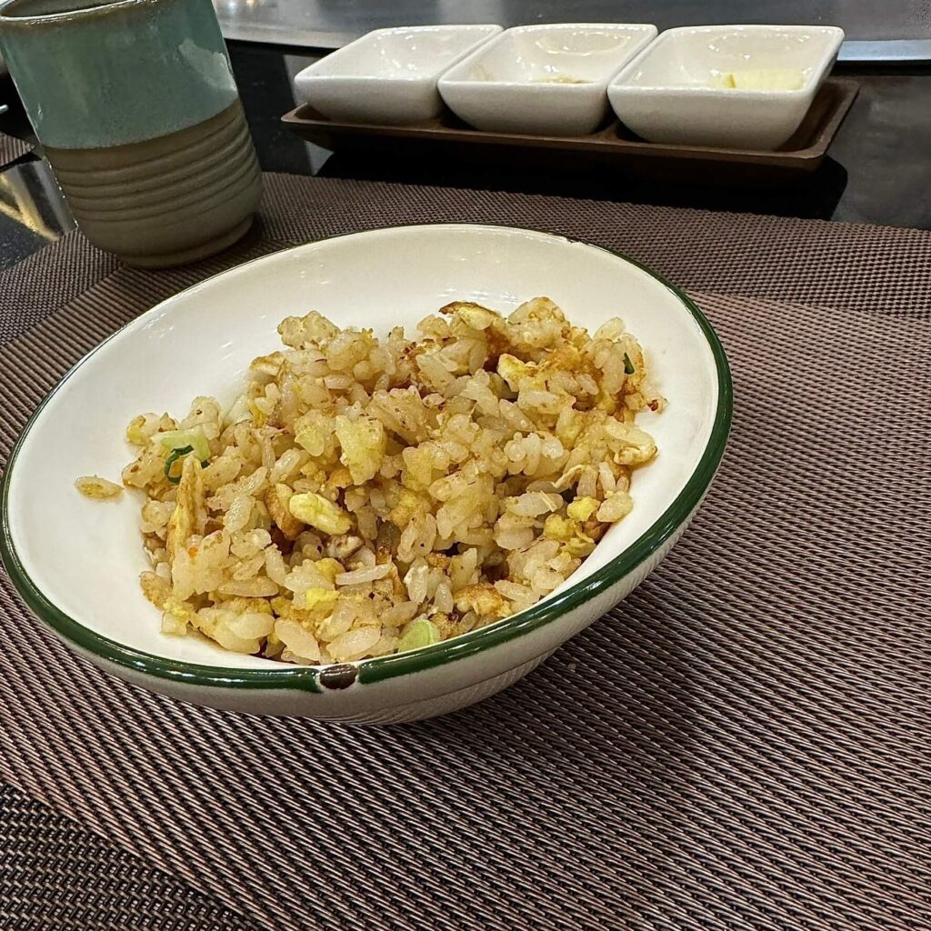 苗栗美食後花園鐵板燒，粒粒分明鐵板炒飯