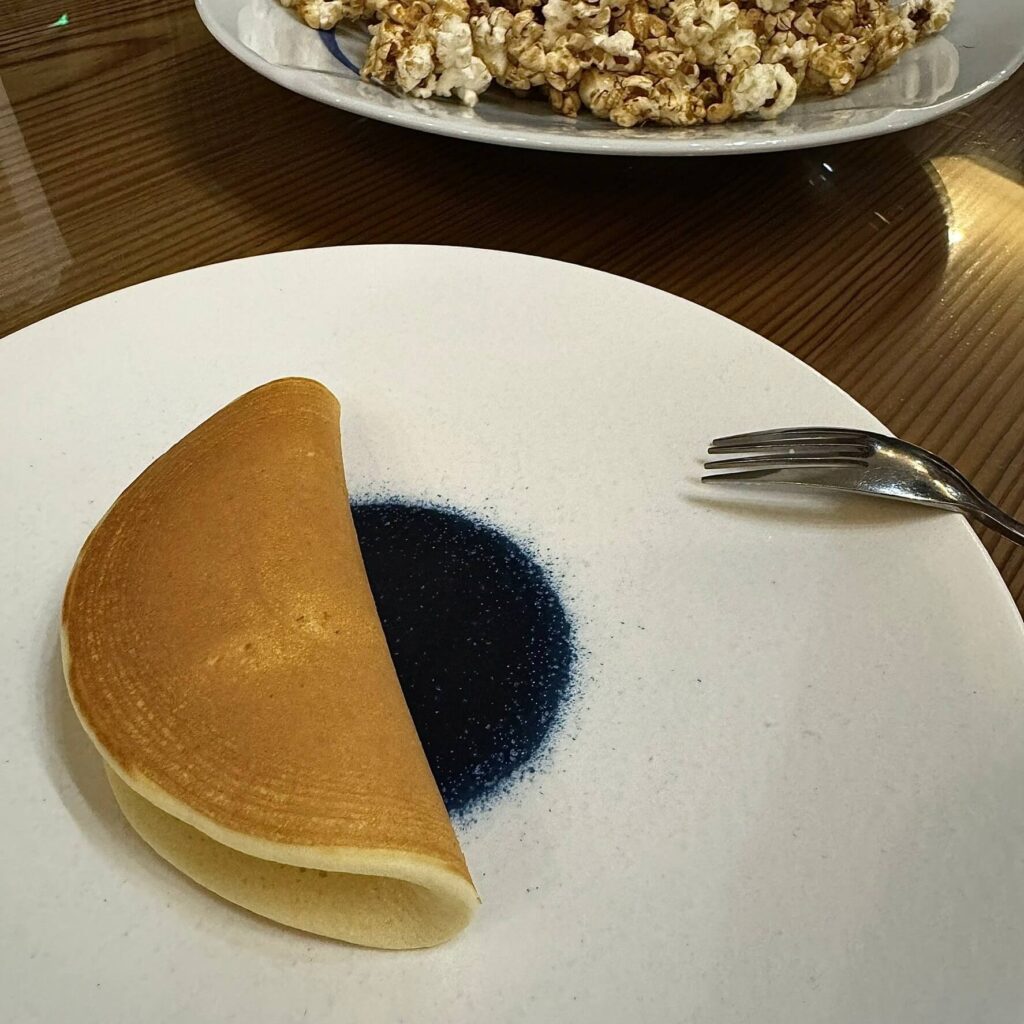 苗栗美食後花園鐵板燒，餐後甜點鐵板銅鑼燒外皮金黃內裡軟綿