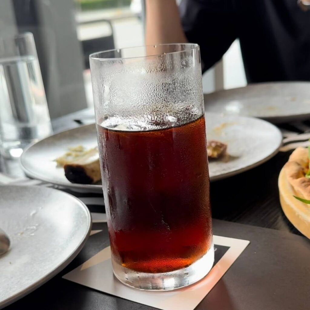 使用老爺酒店餐券於台中zebra餐廳用餐，普通的冰紅茶